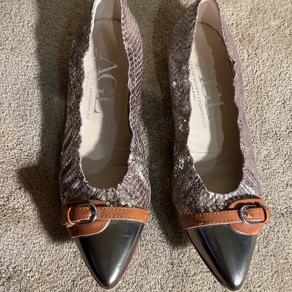 AGL Reflective snake skin and silver pointed tow cap flats